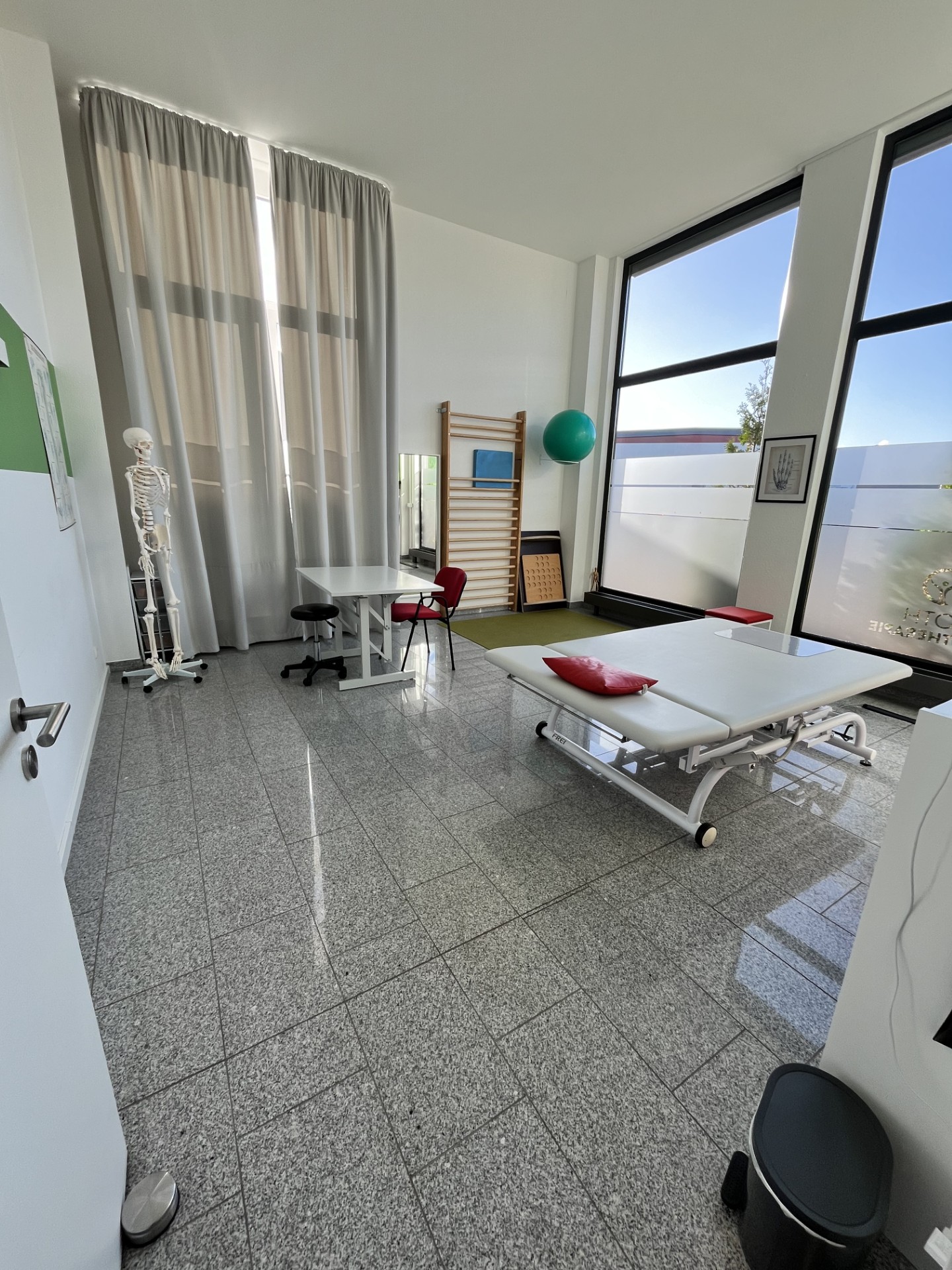 Professioneller Behandlungsraum